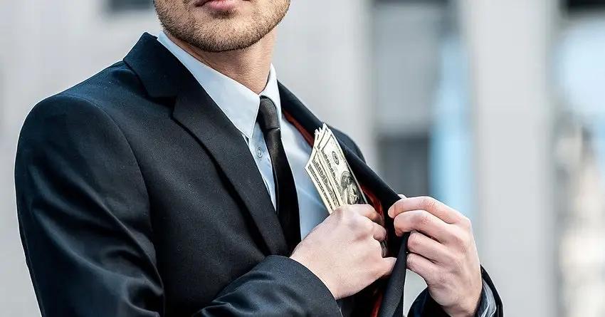 Больше половины корпоративных мошенничеств в России совершают топ-менеджеры