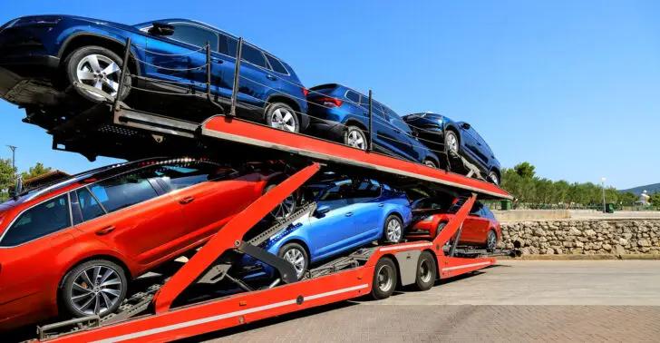 Транзитный коридор по экспорту авто из КР в РФ закрылся? Импорт упал на 34%