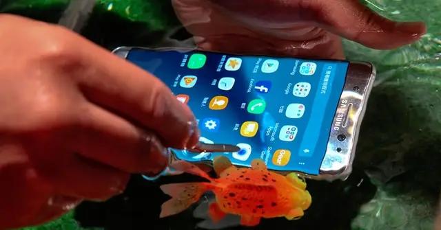 Samsung потерял $22 млрд за два дня из-за взрывающихся аккумуляторов