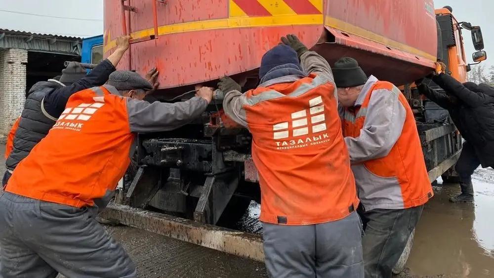 Сотрудникам «Тазалыка» задерживают выдачу заработных плат