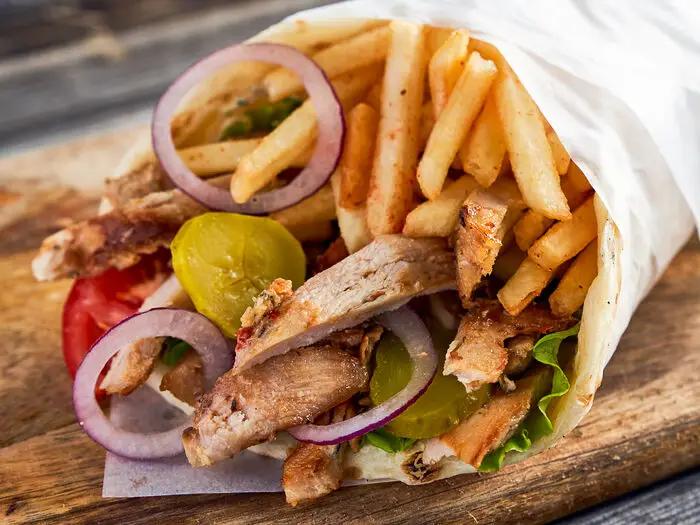 В Кыргызстане с начала года фастфудом отравились 185 человек