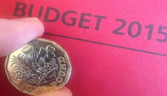 Британия будет чеканить монеты в £1 по дизайну 15-летнего подростка