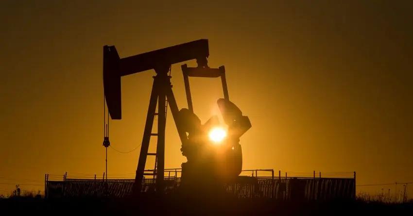 Цена на нефть марки Brent снизилась до $44,64 за баррель