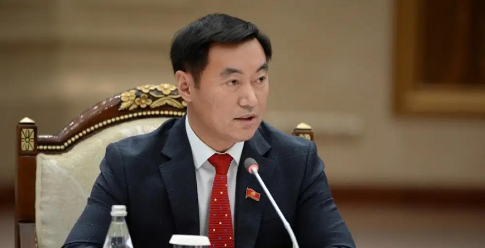 Осужденные питаются на 32 сома лучше солдат — депутат