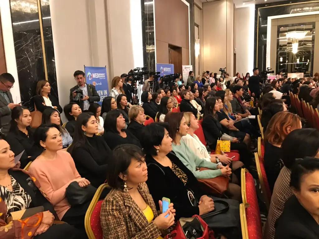 Индия готова поддержать женское предпринимательство в КР