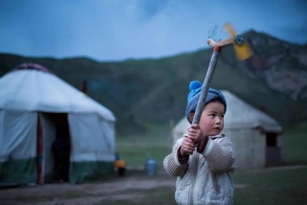 Для роста демографии депутаты ЖК разработали программу «Алтын бала»