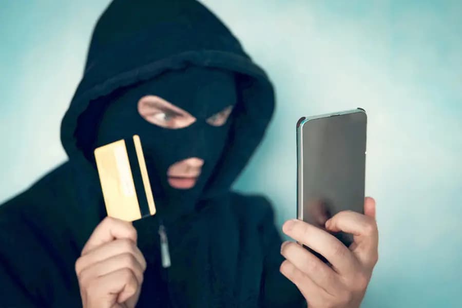 В Бишкеке объявились мошенники