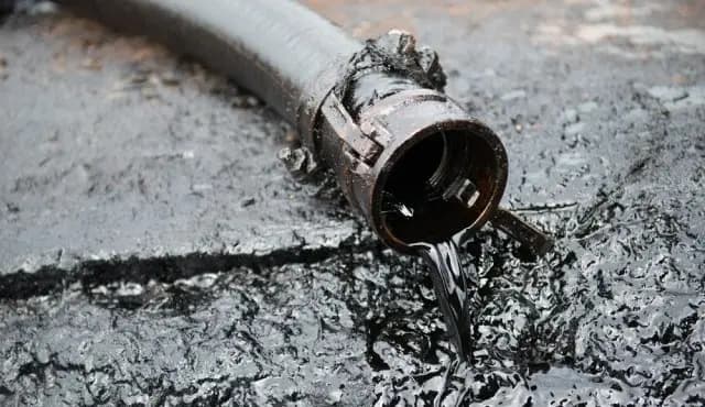 Стоимость нефти Brent упала до $38,26 за баррель