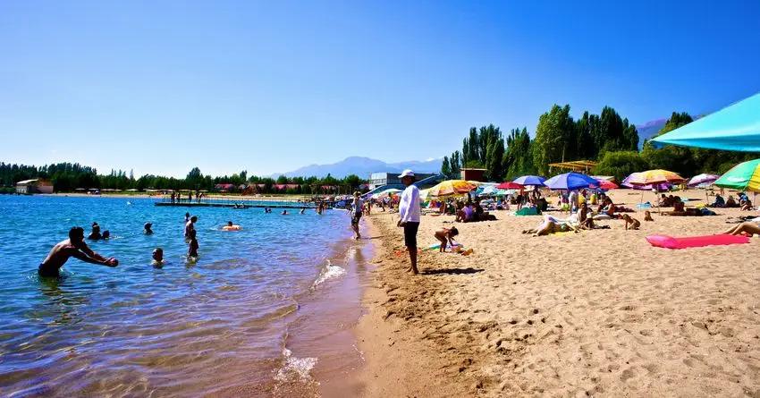 Кыргызстан вернул Узбекистану 4 пансионата на Иссык-Куле