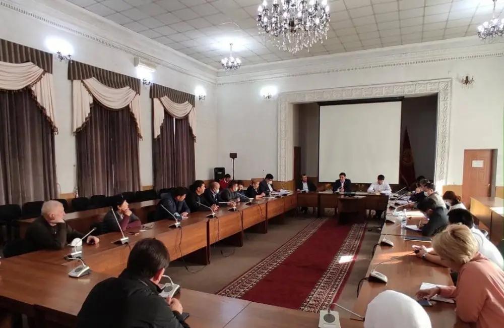 Торговцы требуют увеличить пропускную способность госграницы с Китаем