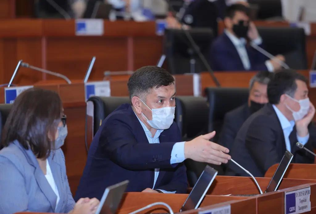 В ЖК предлагают сформировать резервный фонд для борьбы с COVID-19