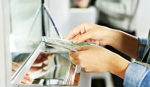 НБКР предложил свою альтернативу обменным бюро