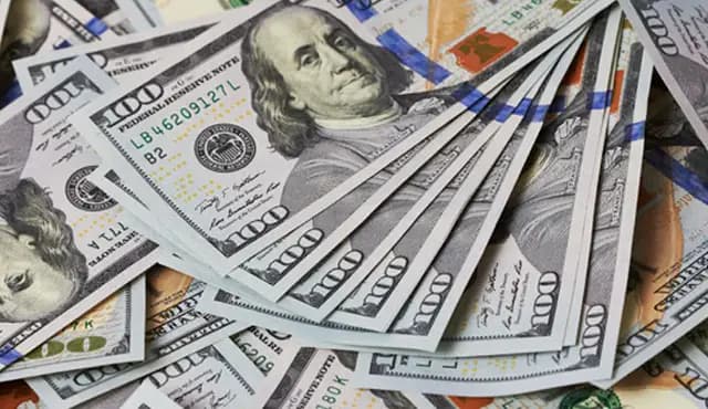 Нацбанк КР впервые за 2 месяца продал доллары, реализовано $14,3 млн