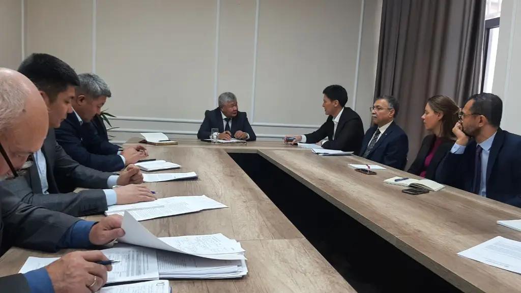 Глава Минэнерго встретился с миссией Всемирного банка по проекту CASA-1000