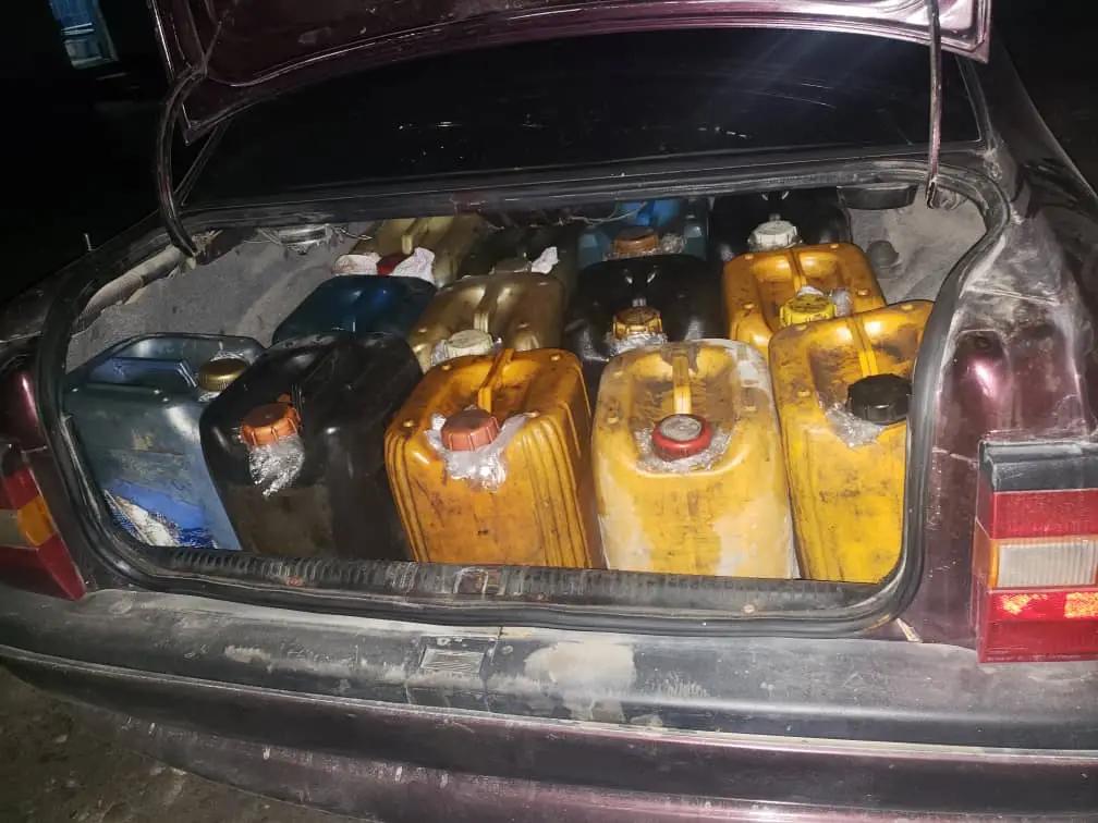 Пограничники пресекли контрабанду ГСМ и энергетиков на 500 тысяч сомов