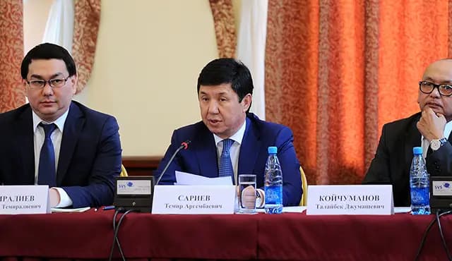 Премьер-министр КР обещает сократить процедуры в сфере бизнес-регулирования на 30%