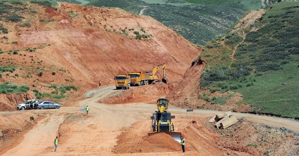 АБР одобрил выделение Кыргызстану $95.1 млн на строительство дороги Север-Юг