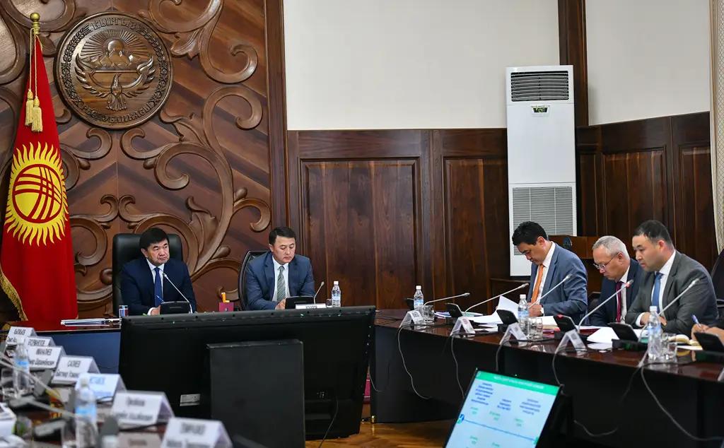 Абылгазиев провел совещание по отбору инвестиционных бизнес-проектов