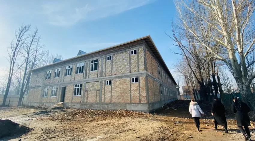 Более 40 млн сомов потратили на строительство школы в Бишкеке