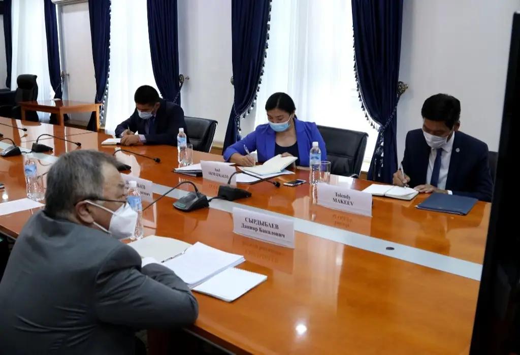 КР и Япония продолжат совместные проекты в отраслях экономики