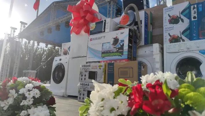 В ГНС рассказали, кто стал обладателем ценных призов гослотереи