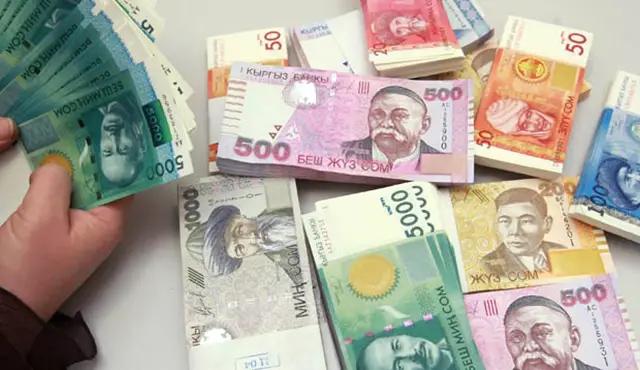 В Бишкеке инкассатор украл около 200 тысяч сомов из терминала