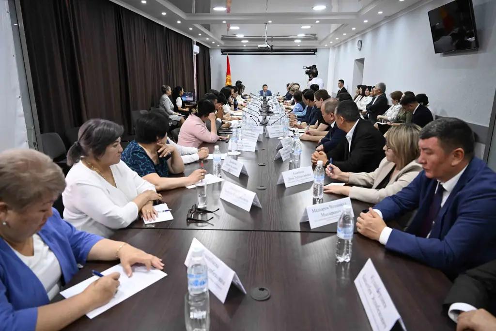 Коллективу Минтруда представили нового главу ведомства