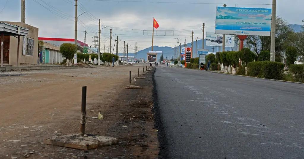 Бюджетные расходы на реконструкцию дороги Балыкчы – Корумду достигли 1.3 млрд сомов