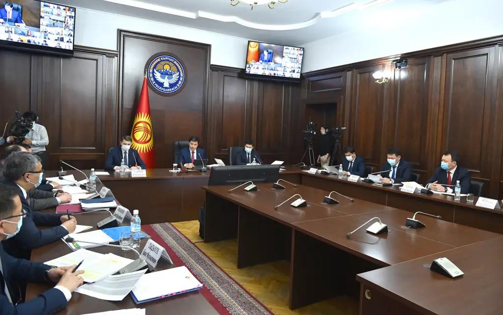 Марипов поручил разработать план по искоренению коррупции в энергосекторе