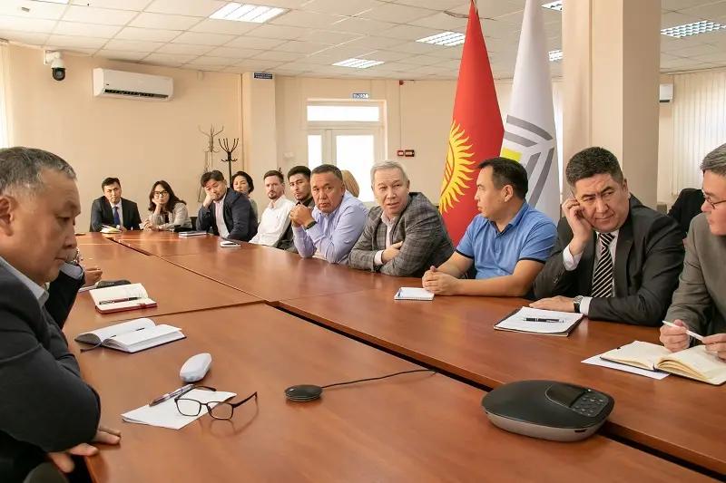 Нацбанк с комбанками обсудили соблюдение международных санкций