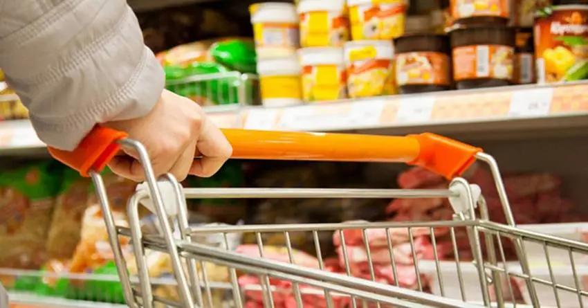 Россияне начали тратить на еду свыше 50% доходов