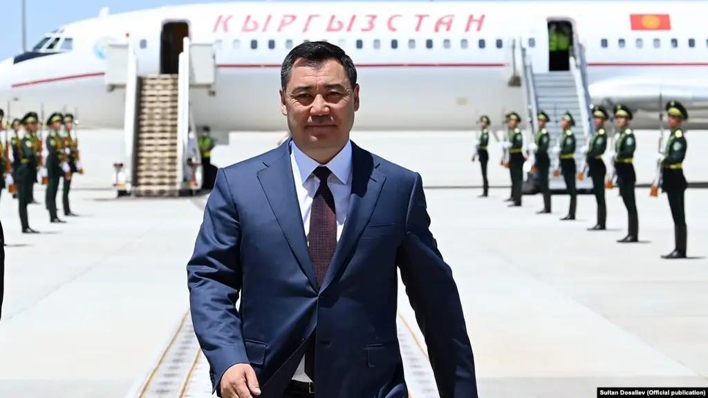 Президент КР вылетел с государственным визитом в Китай