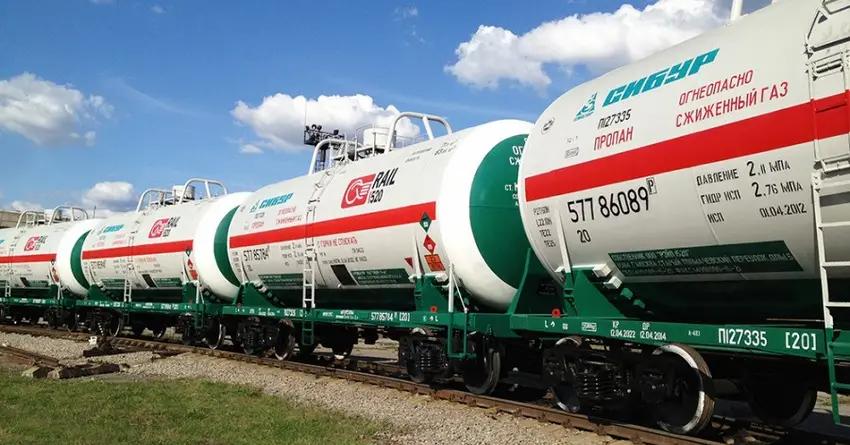 Борьба с контрабандой ГСМ в Казахстане привела к дефициту и удорожанию СУГ в Кыргызстане