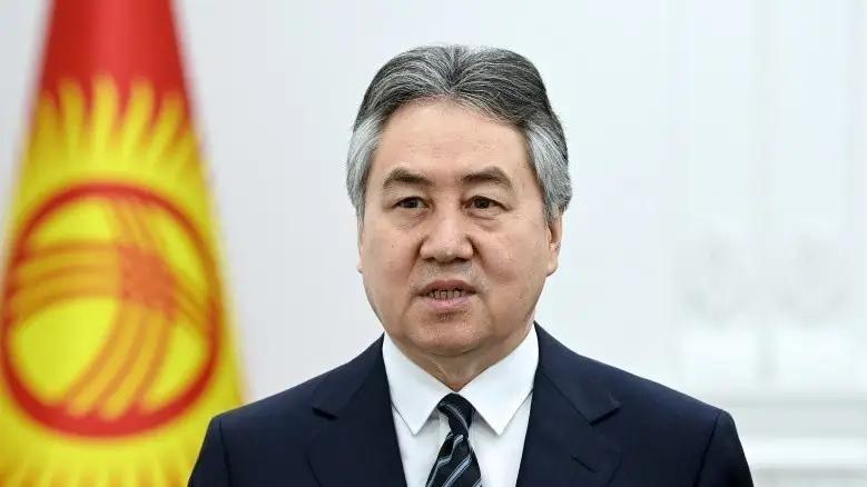 Кабмин представил коллективу МИДа нового руководителя