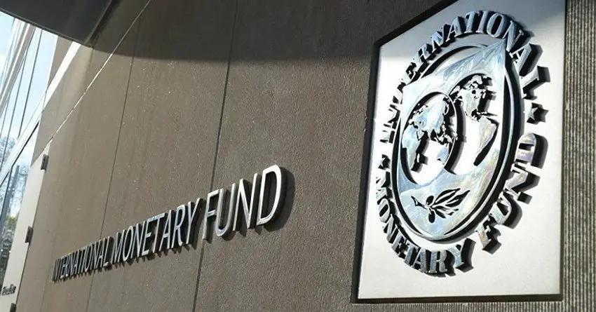 Атамбаев одобрил двукратное увеличение квоты КР на заимствования в МВФ