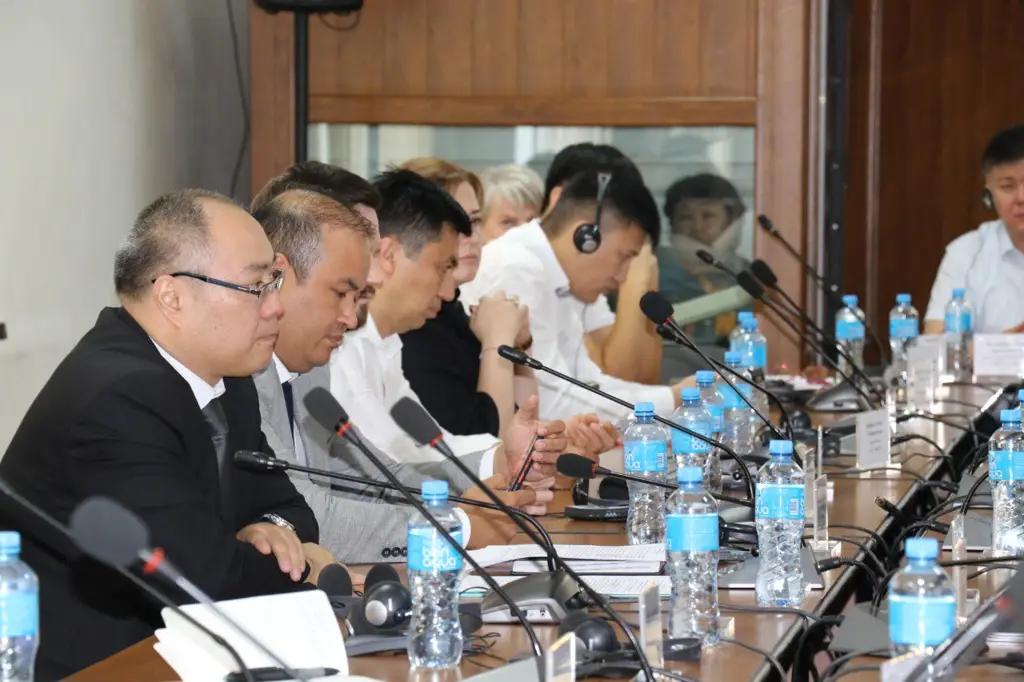 НБ КР обсудил сотрудничество с АКДС