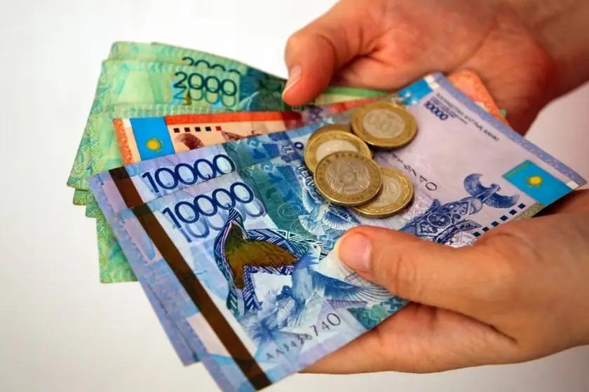 В октябре тенге укрепился к доллару США на 1.7%