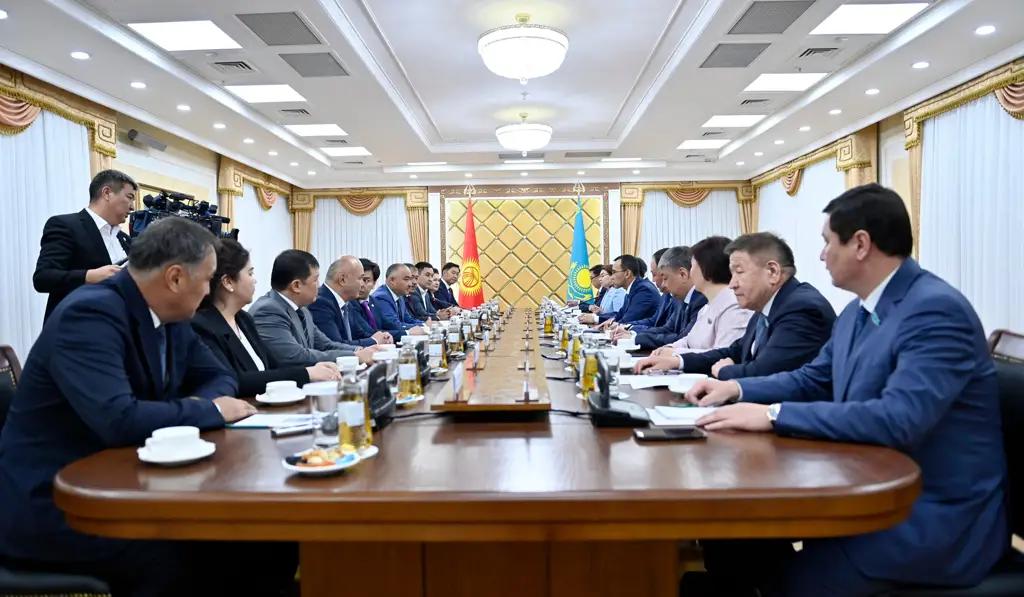 Товарооборот Кыргызстана и Казахстана вырос почти на 14%