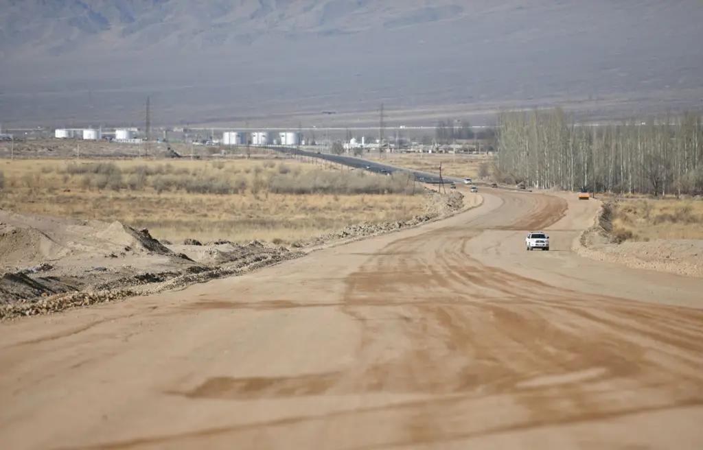 Земляные работы части дороги Балыкчы — Каракол завершены на 90%