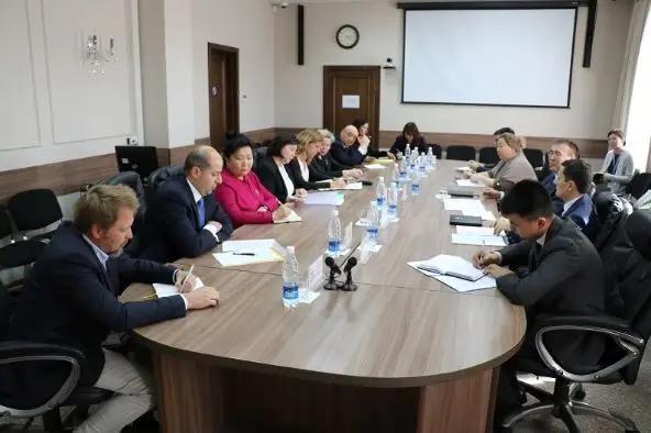 Нацбанк обсудил с международными донорами развитие деятельности банков КР