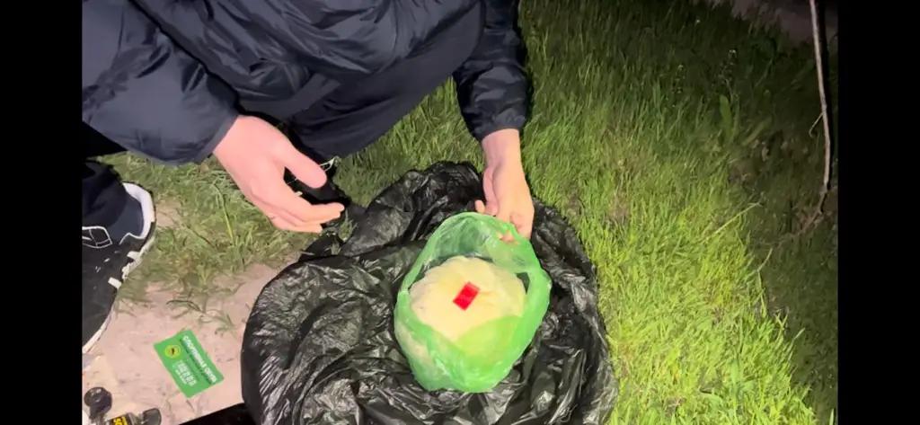 Задержан гражданин КР, у него изъяли мефедрон на 12 млн сомов