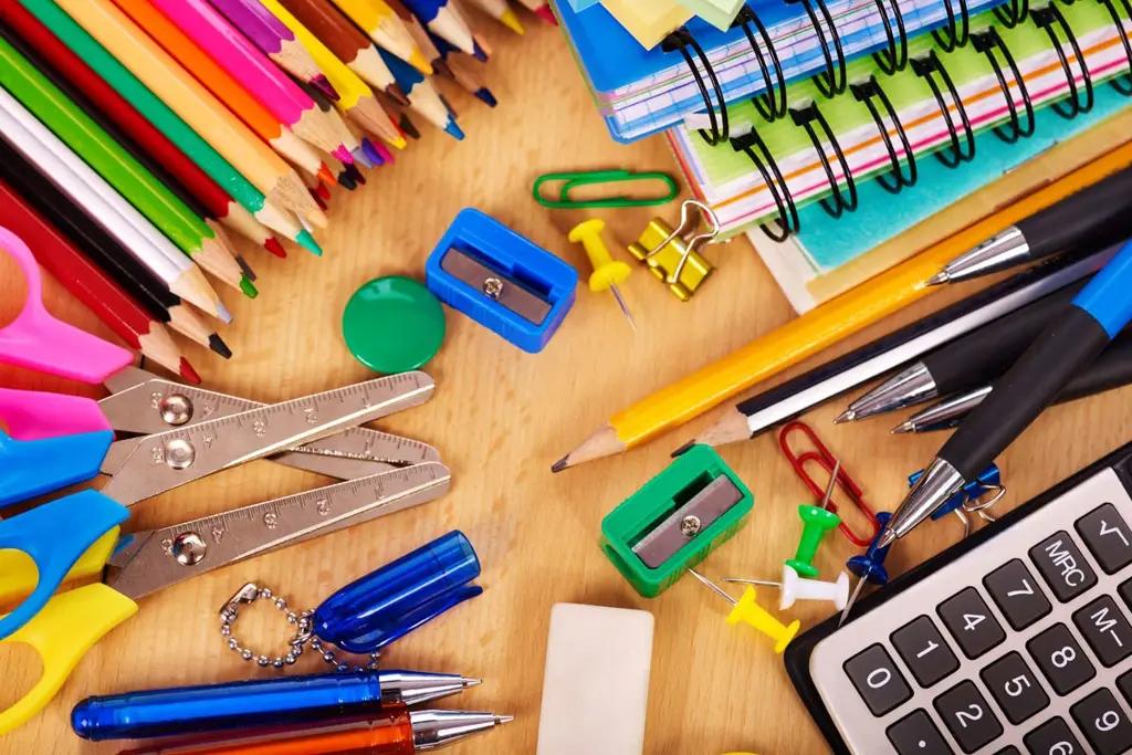 Новый учебный год: где выгоднее купить канцтовары?(видео)