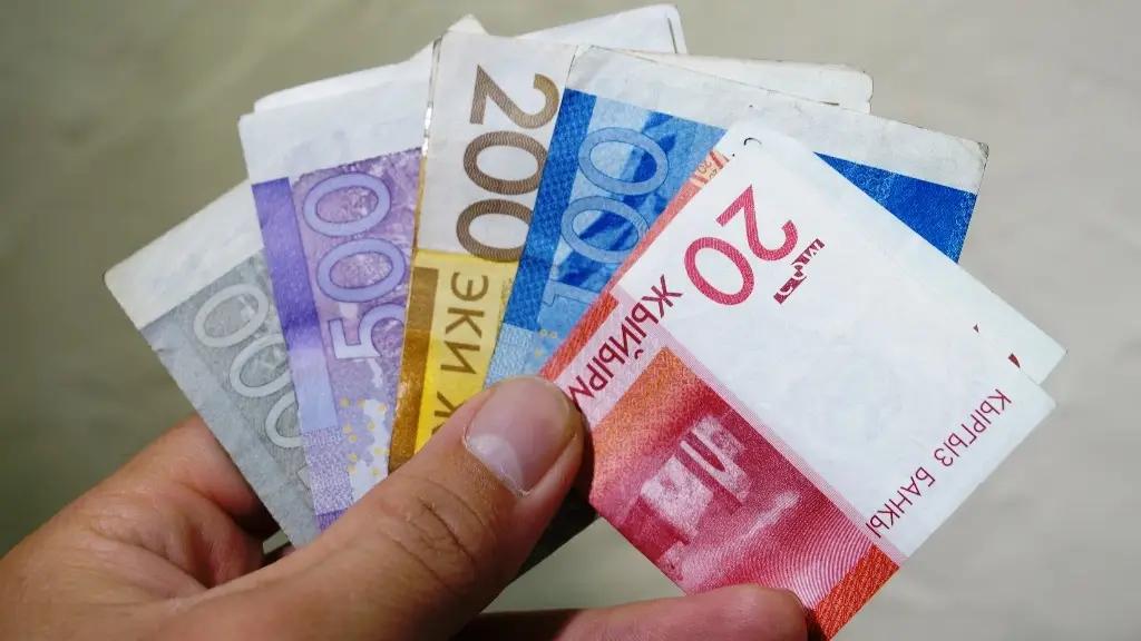 В Кыргызстане средняя зарплата за год выросла на 9.2%