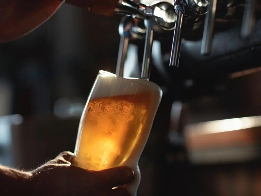 В КР растут объемы производства напитков, включая пиво и вино