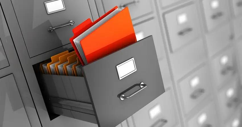 Российские банки могут обязать собирать досье на клиентов