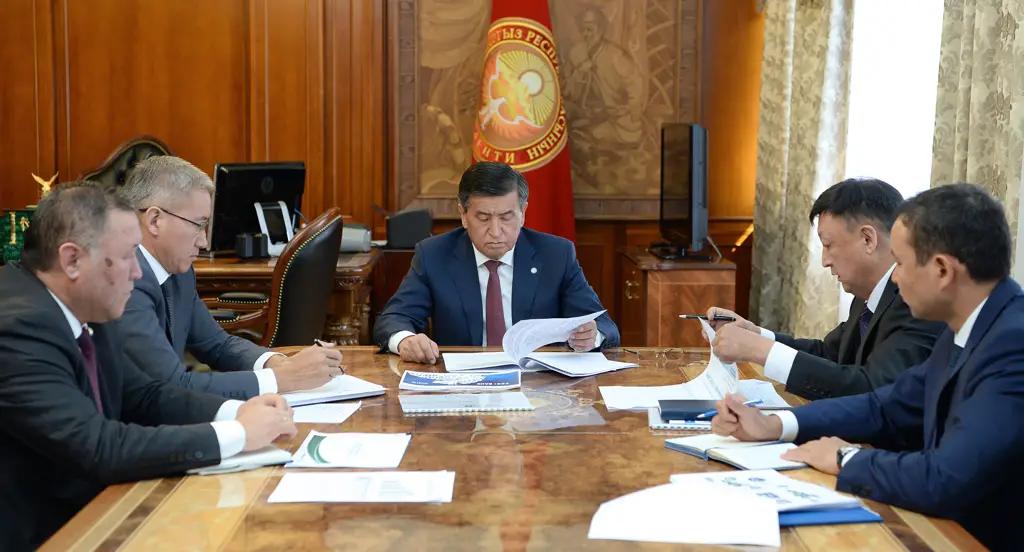 Жээнбеков призвал фининституты выступить в роли драйвера регионов