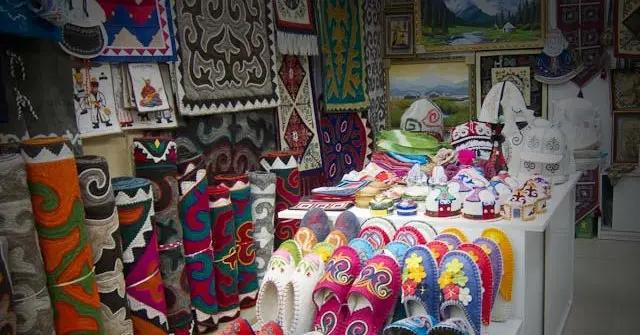 С начала года предприниматели КР наторговали на более чем 307.2 млрд сомов