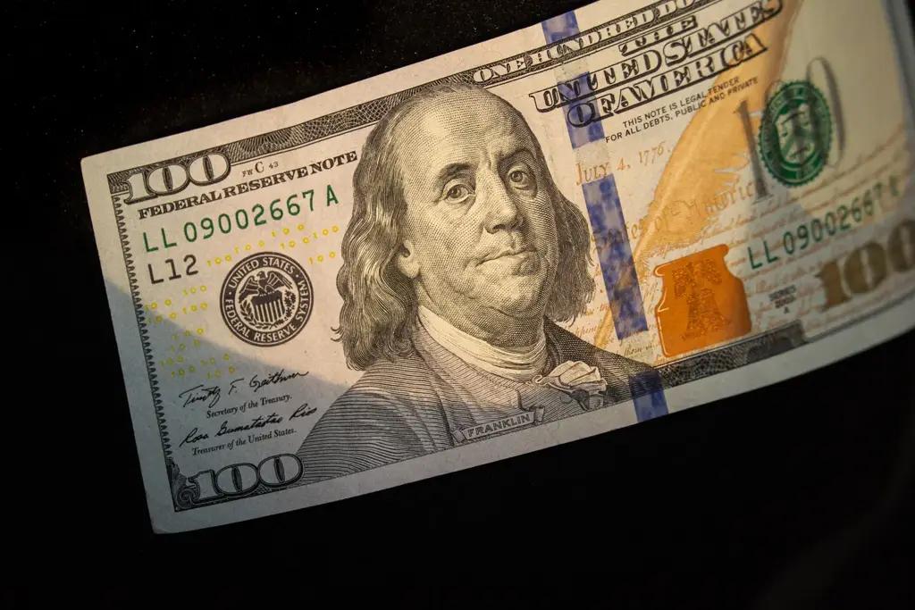 Нацбанк отрицает дефицит безналичной иностранной валюты на рынке КР