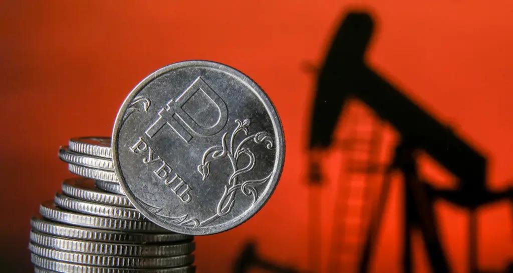 Сом вырос к рублю на 0.64%. Курсы валют Нацбанка