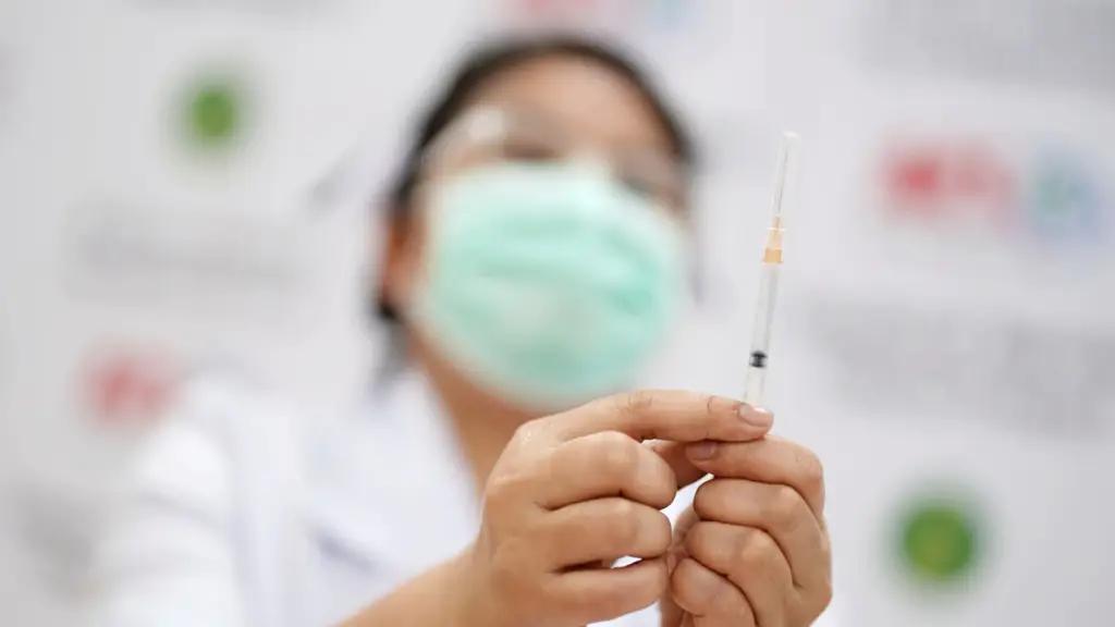 В конце июля прибудет еще 1.2 млн доз китайской вакцины